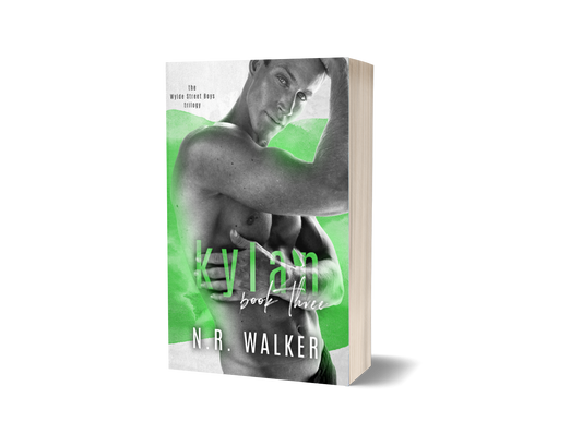 Kylan Paperback standard